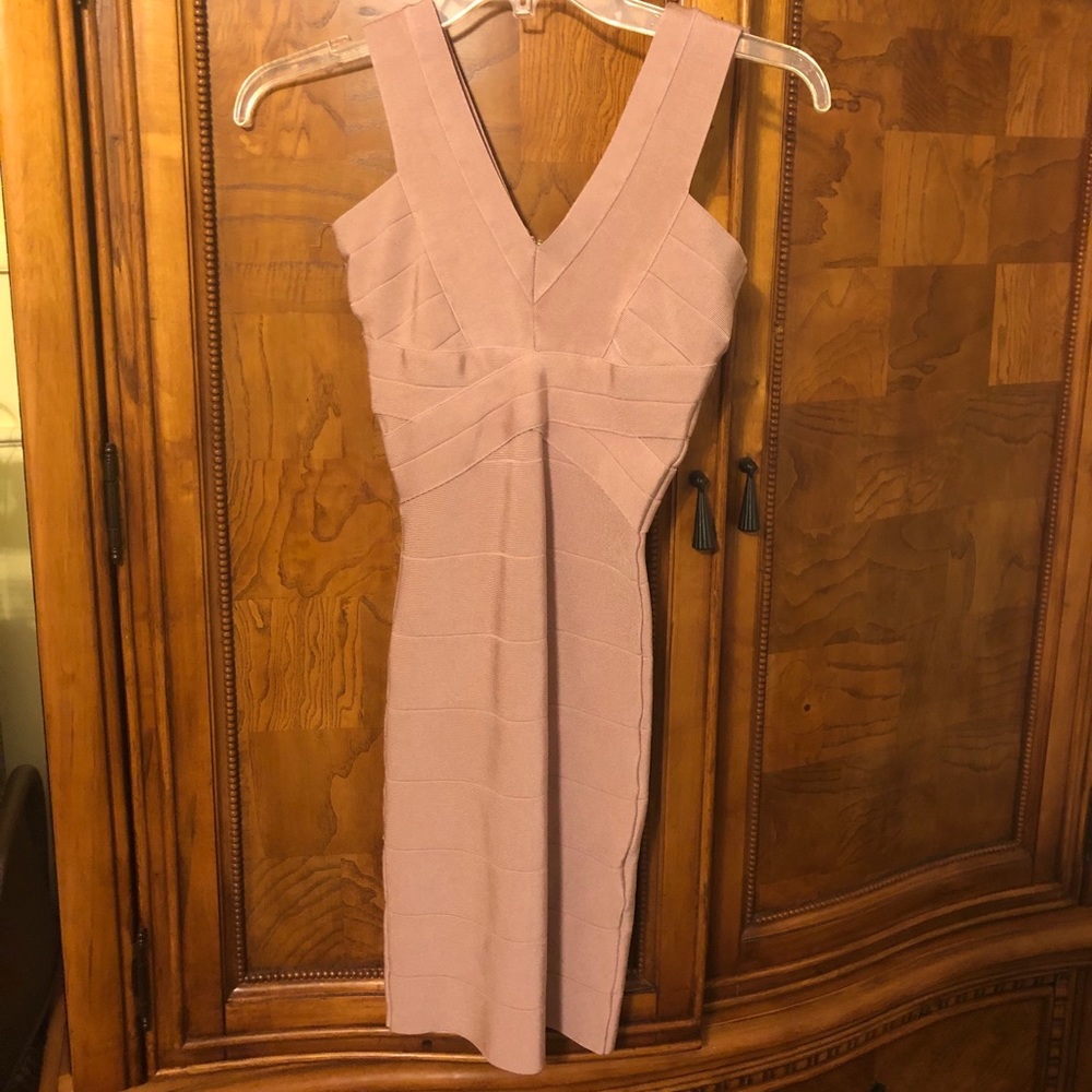 bebe bodycon dress